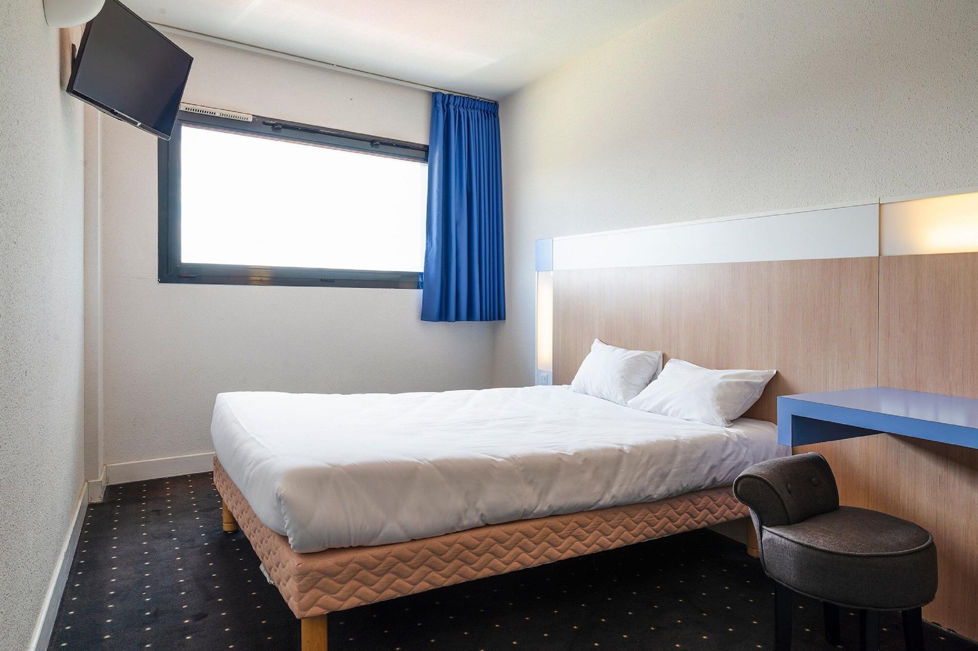 The Originals Access, Hotel Millau Sud Л'Опитале-дю-Ларзак Экстерьер фото
